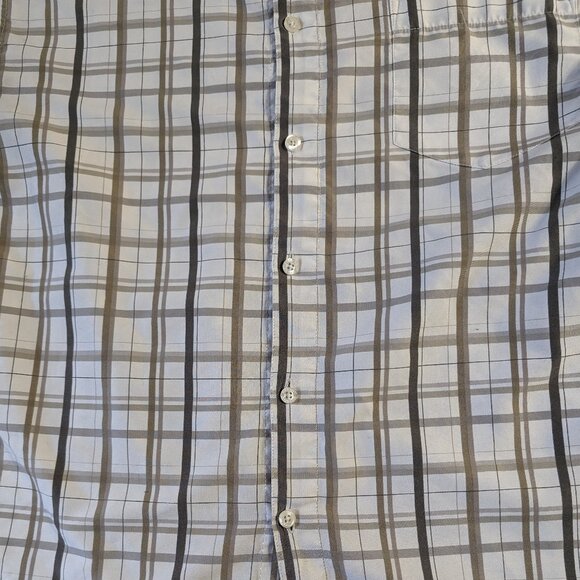 NEVADA MEN'S BUTTON UP FRONT SHORT SLEEVE SHIRT COLLAR NECK SIZE MEDIUM CASUAL - Picture 4 of 16